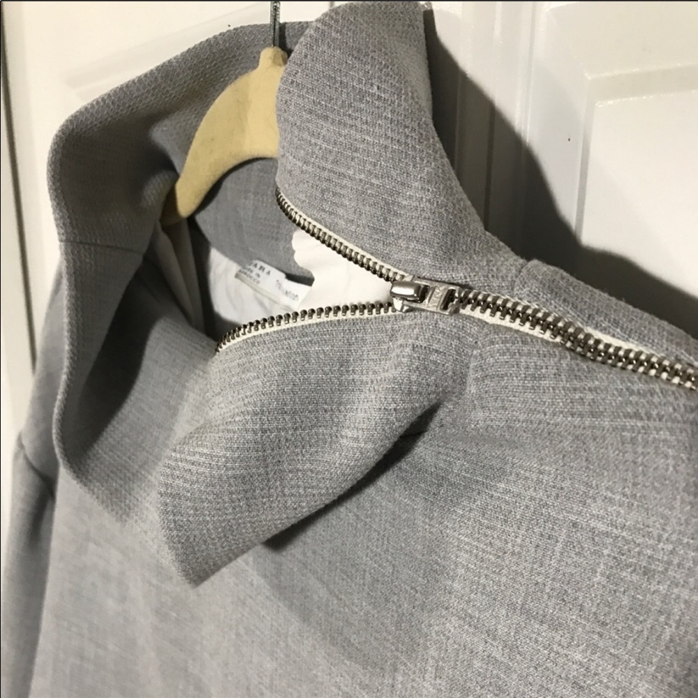 Zara Trafaluc Gray  Mock Neck Top Brand New Medium
